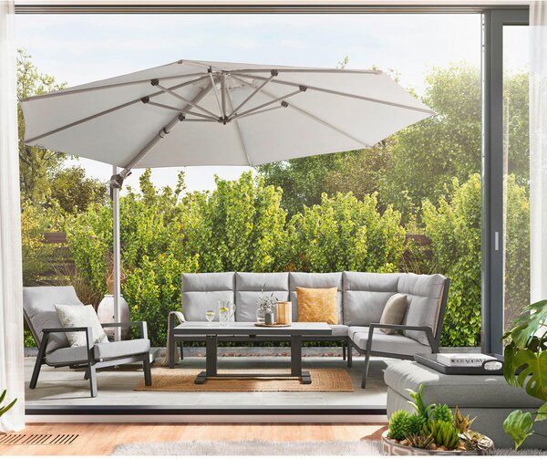 LOUNGE MIZA