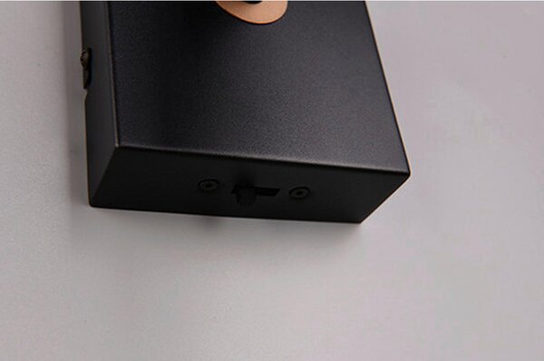 LED-REFLEKTOR IKARIS 2300+3000+4000 K