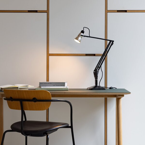 Anglepoise Namizna svetilka Original 315, srebrna/črna, Črna, Študija / pisarna, Aluminij, Dizajn