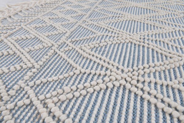 ROČNO TKANA PREPROGA Colored macrame four 140/140 cm tkano krem barve, pastelno modra