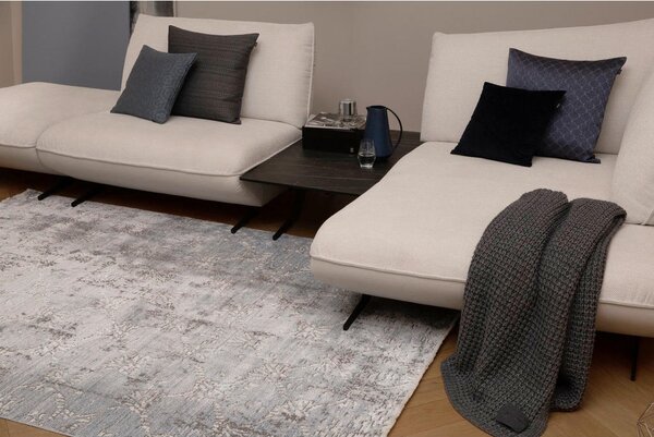 TKANA PREPROGA Faded Cornflower 140/200 cm tkano srebrne barve