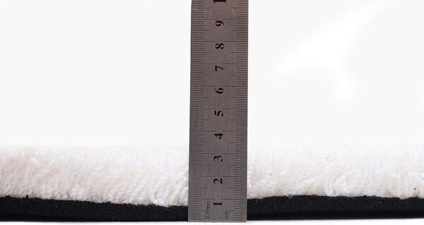 PREPROGA Z VISOKIM FLOROM Cozy 135/200 cm taftano bela