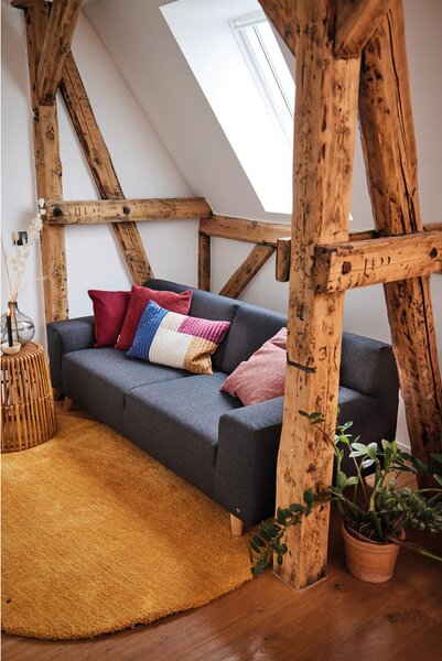 PREPROGA Z VISOKIM FLOROM Cozy 135/200 cm taftano zlate barve