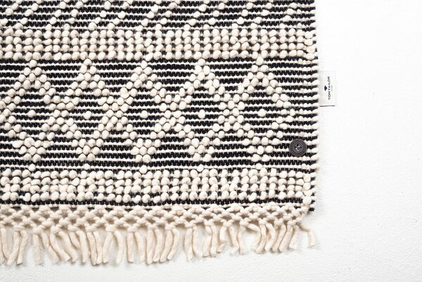 ROČNO TKANA PREPROGA Colored Macrame two 140/200 cm tkano krem barve, siva