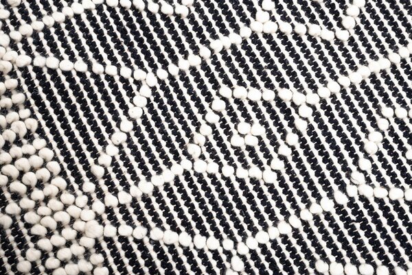 ROČNO TKANA PREPROGA Colored Macrame two 140/200 cm tkano krem barve, siva