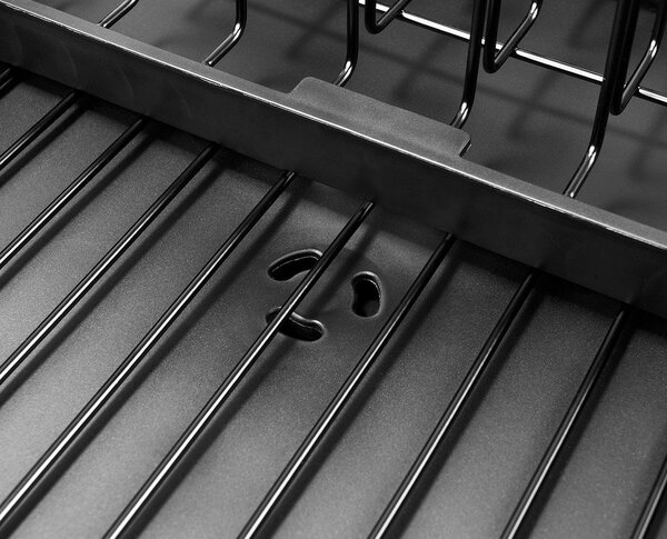 Črn plastičen nastavljiv odcejalnik posode 35,5x38 cm Extend Steel Plus – Joseph Joseph