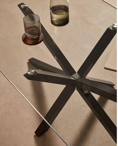 Črna klubska mizica s stekleno mizno ploščo 70x130 cm Argo – Kave Home