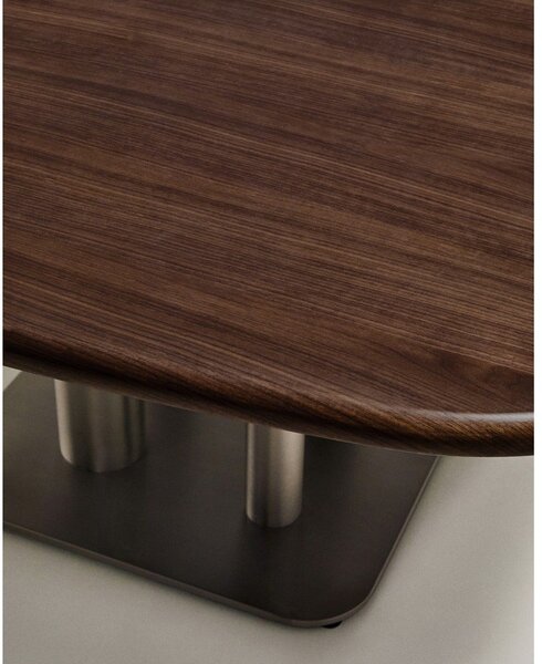 Jedilna miza v orehovem dekorju 121x121 cm Melvar – Kave Home