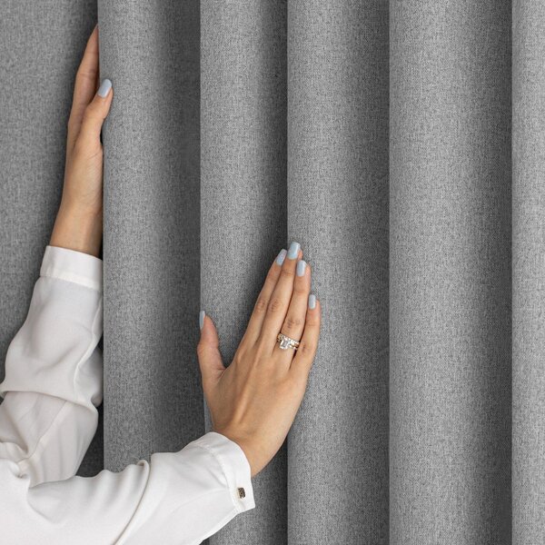 Siva zatemnitvena zavesa 140x250 cm Corita – Restilo