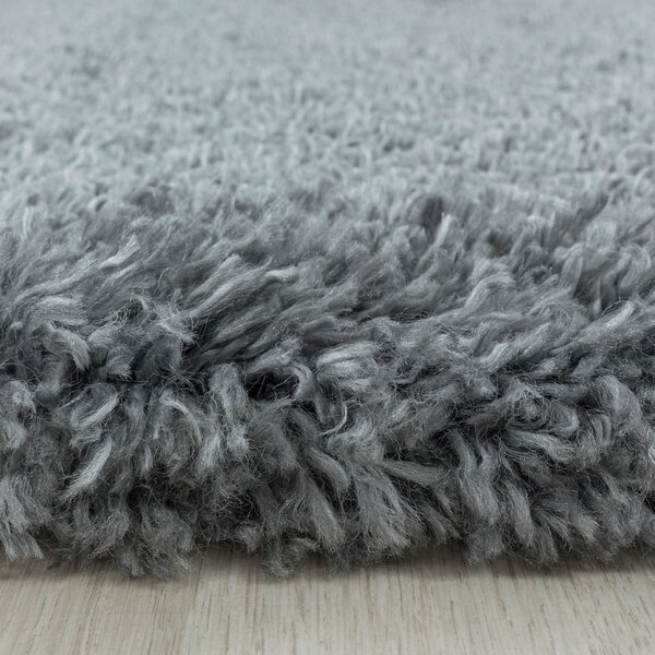 PREPROGA Z VISOKIM FLOROM Fluffy 3500 Lightgrey 140/200 cm tkano svetlo siva