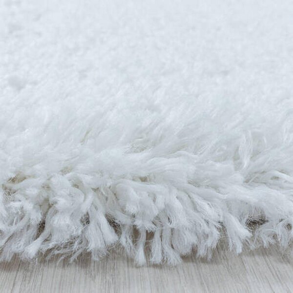 PREPROGA Z VISOKIM FLOROM Fluffy 3500 Weiß tkano bela
