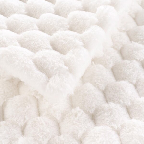 Kremno bela odeja iz mikropliša 180x220 cm Frosty – douceur d'intérieur