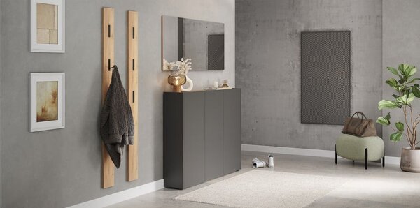 Antracitno siva omarica v hrastovem dekorju 138x105x25 cm Libbiano – Germania