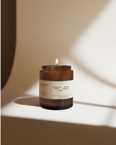 Dišeča sveča iz sojinega voska čas gorenja 40 h #47 Tangerine, Neroli and Saffron – Perfumed Prague