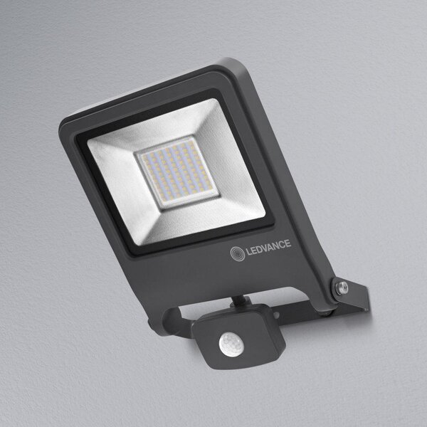 Zunanji LED 50W reflektor s senzorjem IP44 črn