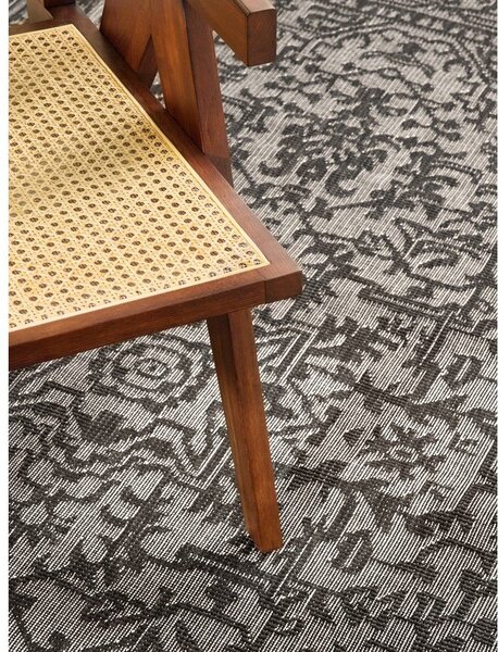 Črno-bela notranja in zunanja preproga 120x170 cm Duet Kona – NORTHRUGS
