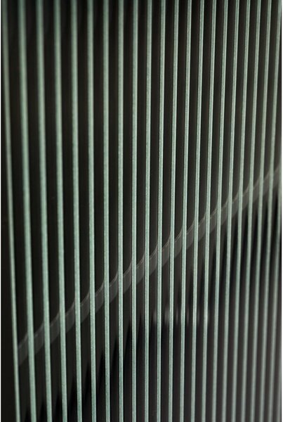 Črna kovinska vitrina 150x80 cm Boli – Dutchbone