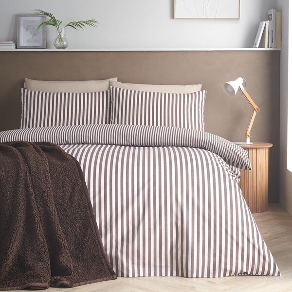 Temno rjava posteljnina za zakonsko posteljo 200x200 cm Epping Textured Stripe – Catherine Lansfield