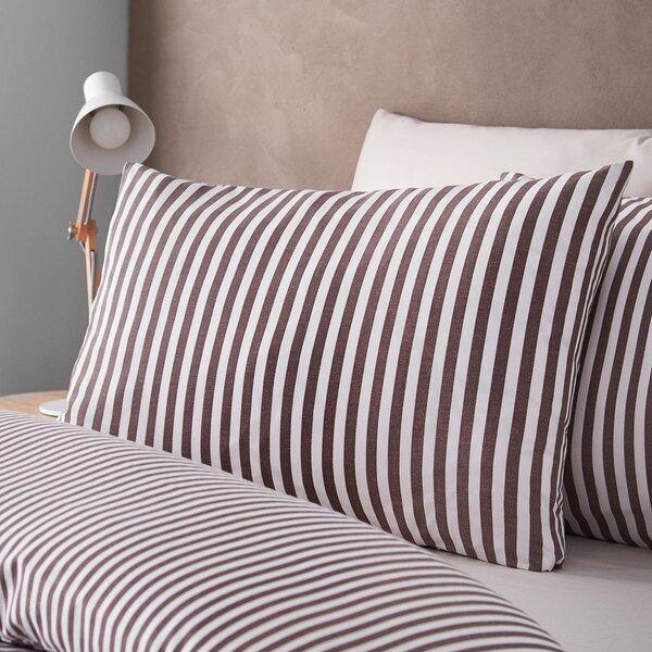 Temno rjava posteljnina za zakonsko posteljo 200x200 cm Epping Textured Stripe – Catherine Lansfield