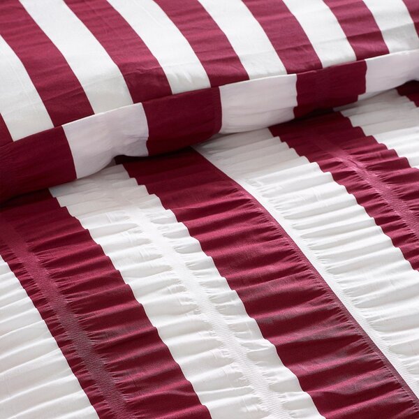 Temno vijolična posteljnina za zakonsko posteljo 200x200 cm Seersucker Frill Stripe – Catherine Lansfield