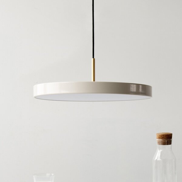 UMAGE LED viseča svetilka Asteria Medium biser/medenina Ø 43 cm, zatemnjen, Bež, Dnevna soba / jedilnica, Kovina, Dizajn