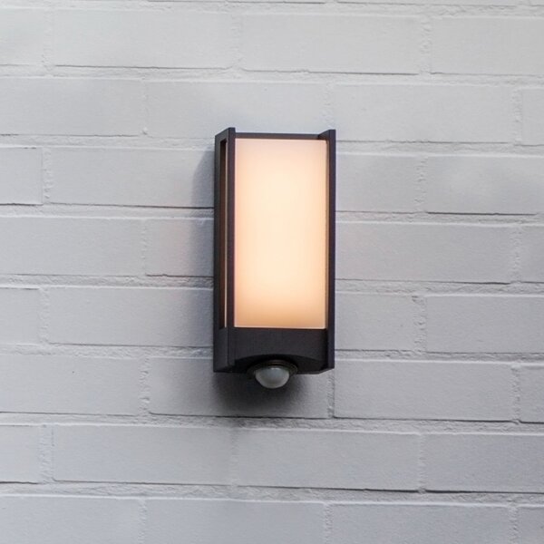 LUTEC Zunanja stenska svetilka QUBO z LED-senzorjem, temno siva, višina 27 cm, IP54, Siva, Aluminij, Sodobni