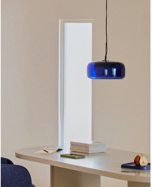Temno modra LED viseča svetilka s steklenim senčilom ø 38 cm Reig – Kave Home
