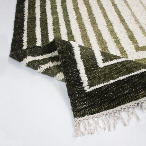 Zelena ročno tkana preproga iz mešanice volne 140x200 cm Boucle Frame – Flair Rugs