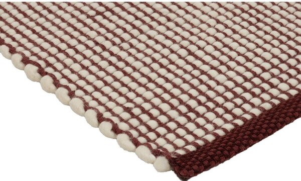 Bordo rdeča/v naravni barvi ročno tkana volnena preproga 140x200 cm Talo – noo.ma