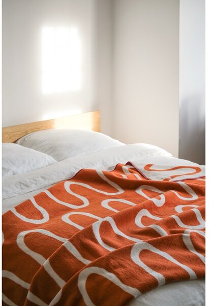 Oranžna odeja 150x200 cm Swirl – noo.ma