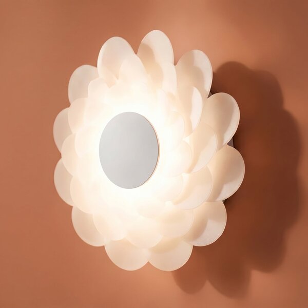 Lucande LED-stenna svetilka Bloem, Ø 40 cm, bela, 3-stopenjsko zatemnjevanje, zatemnjen, Bela, Dnevna soba / jedilnica, Plastika, Sodobni