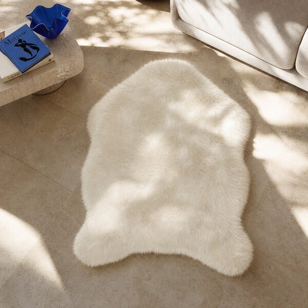Bež preproga iz umetnega krzna Tiseco Home Studio Sheepskin, 180 x 270 cm
