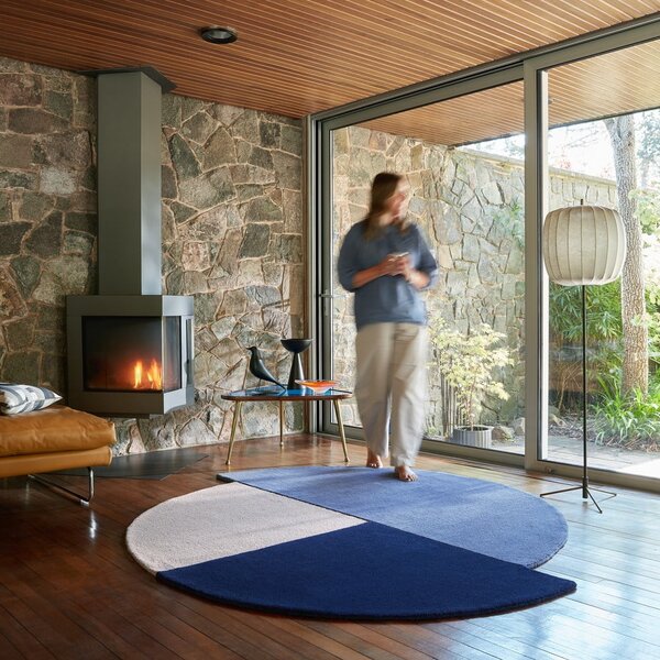 Modra ročno tkana volnena okrogla preproga ø 150 cm Mia Segment – Flair Rugs