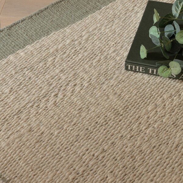 Kremno bela/žajbljevo zelena ročno tkana volnena preproga 160x230 cm Lima Sage – Asiatic Carpets