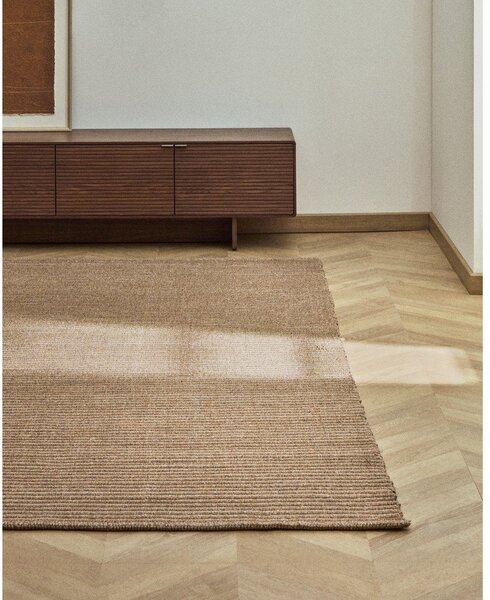 Bež notranja in zunanja preproga 164,5x235 cm Ardelia – Kave Home