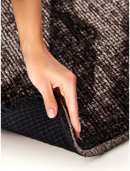 Rjav tekač 80x250 cm Prisma – Elle Decoration