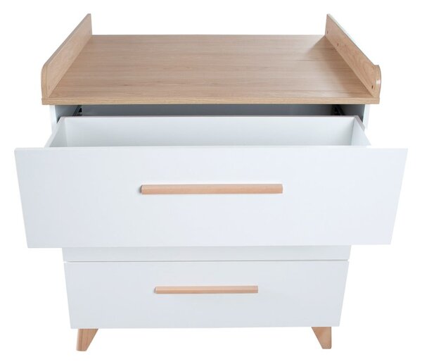 Bela otroška komoda v hrastovem dekorju s previjalnim pultom 88,5x99x76 cm Léon – Roba