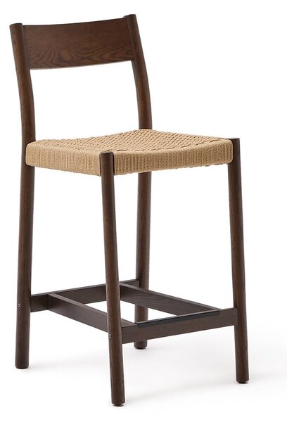 Rjav barski stol iz masivnega hrasta (višina sedeža 65 cm) Yalia – Kave Home