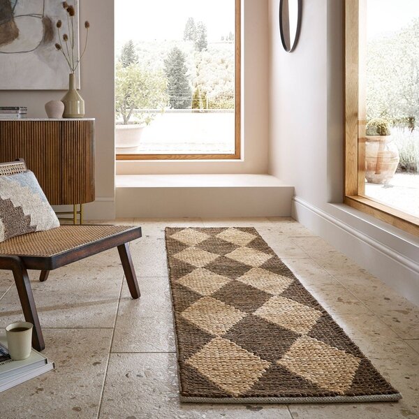 Ročno tkan tekač iz mešanice jute v rjavi in naravni barvi 80x230 cm Effie Diamond – Flair Rugs