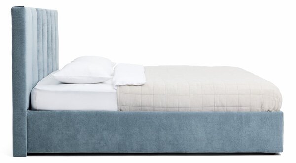 Modra oblazinjena zakonska postelja s prostorom za shranjevanje z vzmetnico in letvenim dnom 160x200 cm Thessa Bold Line – Bonami Selection