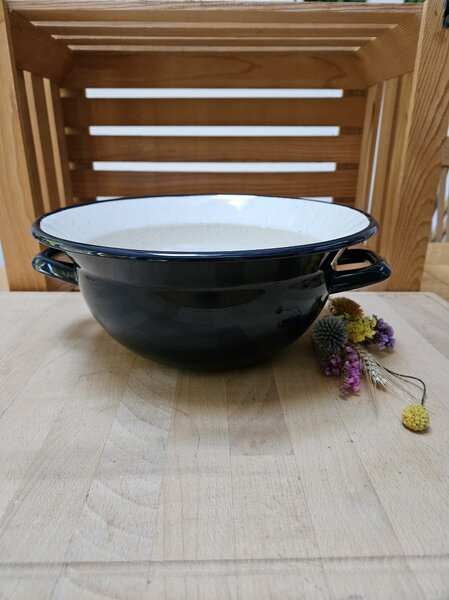 Emajlirana kmečka skleda premera 28 cm
