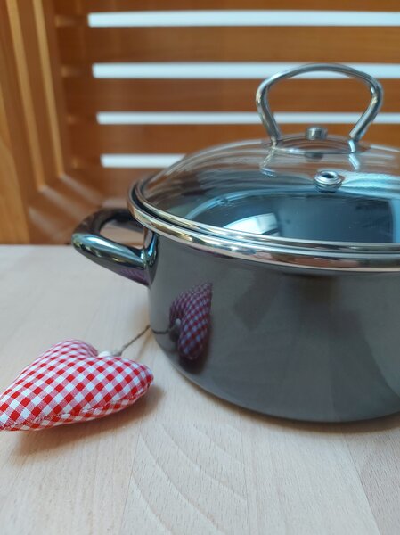 Kozica metalik črna 1,5 l
