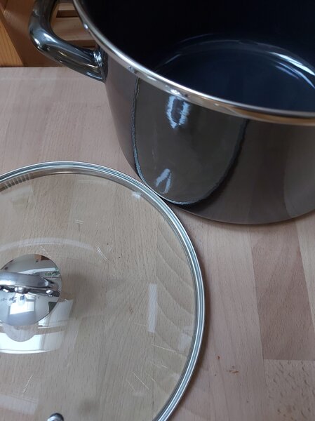 Kozica metalik črna 6,75 l
