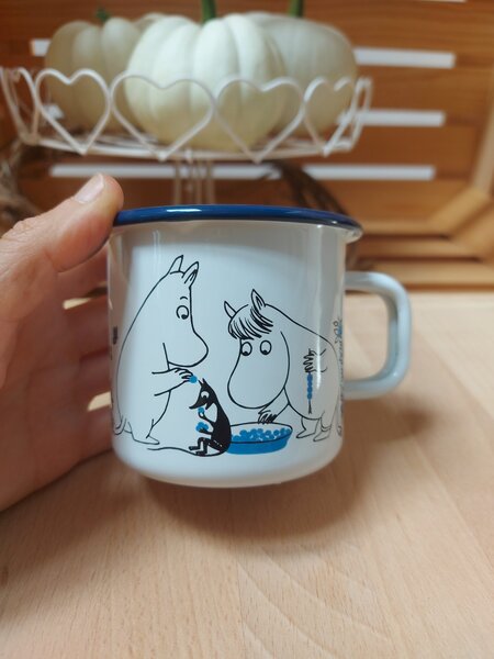 Lonček emajliran Mumin belo moder fi 8 cm