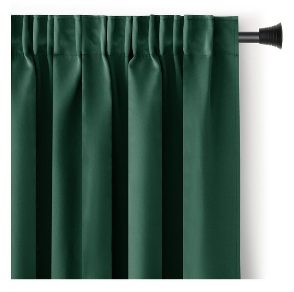 Temno zelena zavesa za delno zatemnitev 140x245 cm Kierra – Restilo