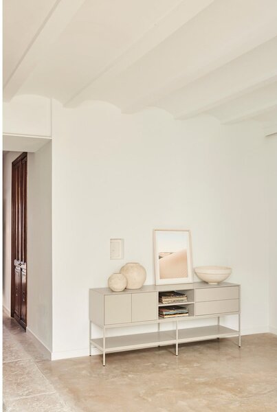 Opečnato oranžna TV omarica 175x74x45 cm Platt – Teulat
