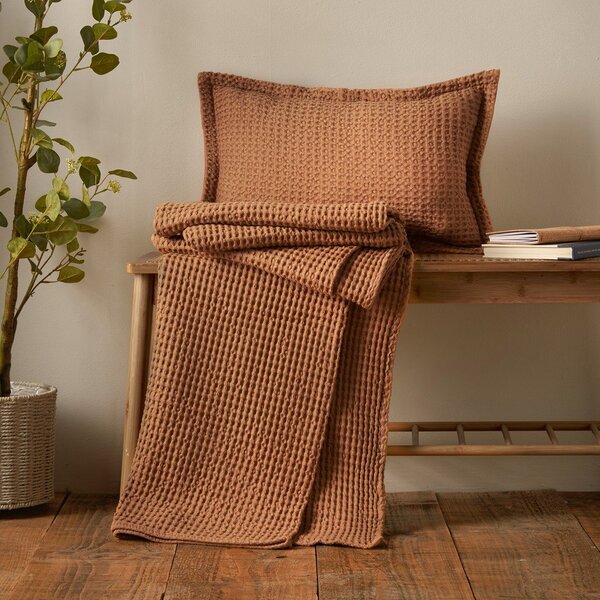 Rjava bombažna odeja 150x200 cm Jaipur Chunky Waffle – Pineapple Elephant