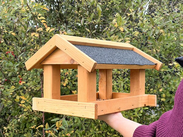 ATMOWOOD Krmilnica za ptice z lesenim stojalom