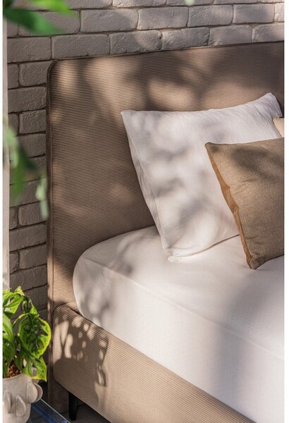 Sivorjava oblazinjena zakonska postelja z letvenim dnom 160x200 cm Noira Slim – Bonami Selection