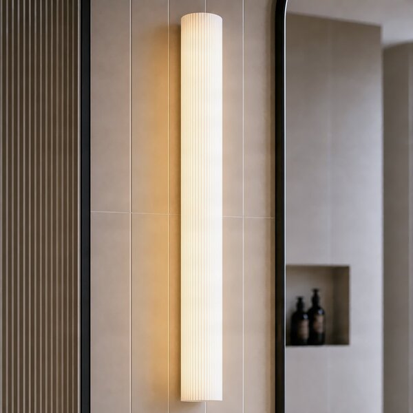 Lucande LED-stenna svetilka za kopalnico Victoire, 70 cm, bela/krom, CCT, Bela, Kopalnica, Steklo, Sodobni